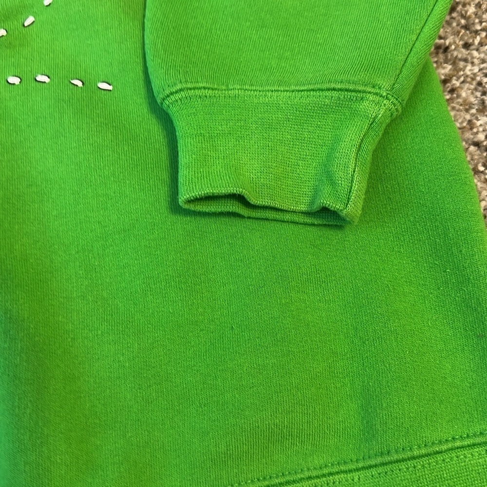 Vintage Talbots Kids Green Winter Scene Penguin Sweatshirt, size 8, EUC - Picture 4 of 6